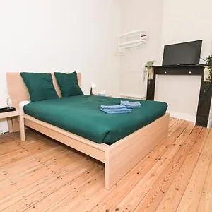 Cozy And Confortable Near Station Bruselas
